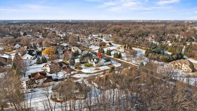 825 YORKSHIRE ROAD, Neenah, WI 54956