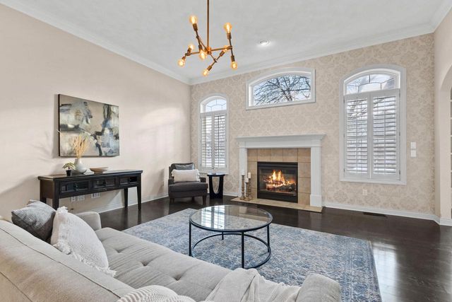 825 YORKSHIRE ROAD, Neenah, WI 54956