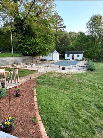 1946 NC Highway 47, Lexington, NC 27292