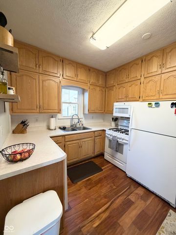 2502 E Southport Road, Indianapolis, IN 46227