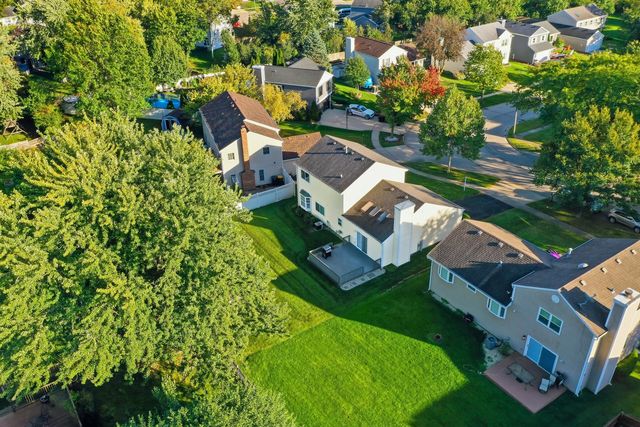 21 N Walnut Court, Streamwood, IL 60107