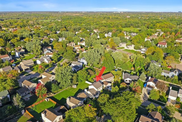 21 N Walnut Court, Streamwood, IL 60107