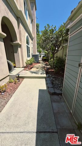 10884 Kimball Place, Tustin, CA 92782