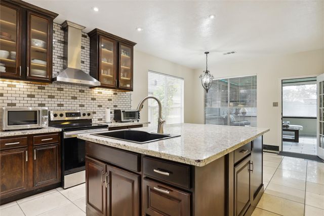 8506 Regalbrook Drive, Houston, TX 77095