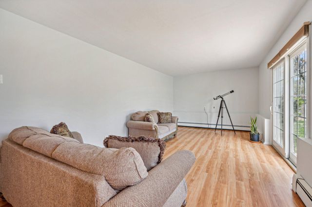 399 GREEN LN, Ewing, NJ 08638