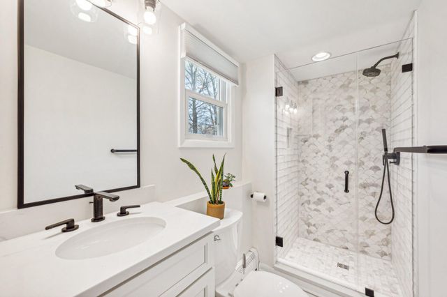 399 GREEN LN, Ewing, NJ 08638
