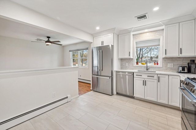 399 GREEN LN, Ewing, NJ 08638