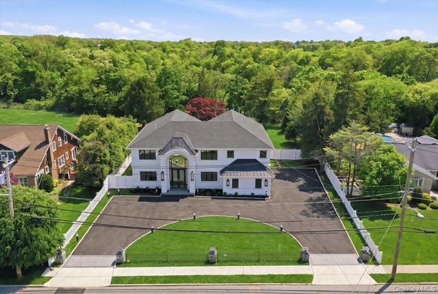 72 Haypath Road, Bethpage, NY 11714