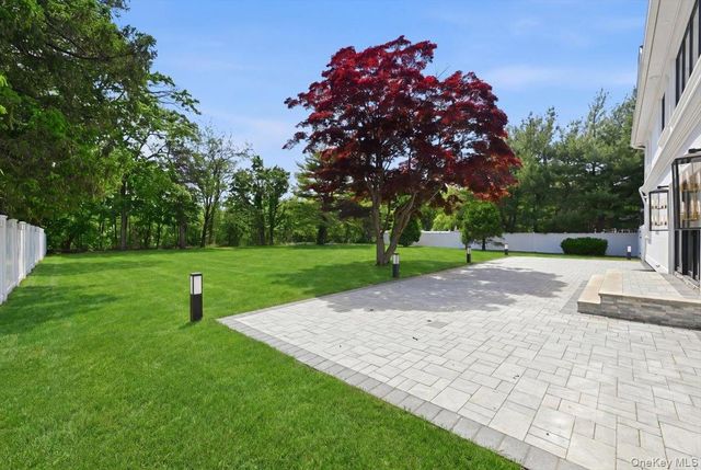 72 Haypath Road, Bethpage, NY 11714