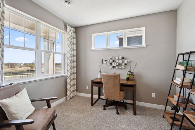 2037 Aquarius Drive, Shakopee, MN 55379