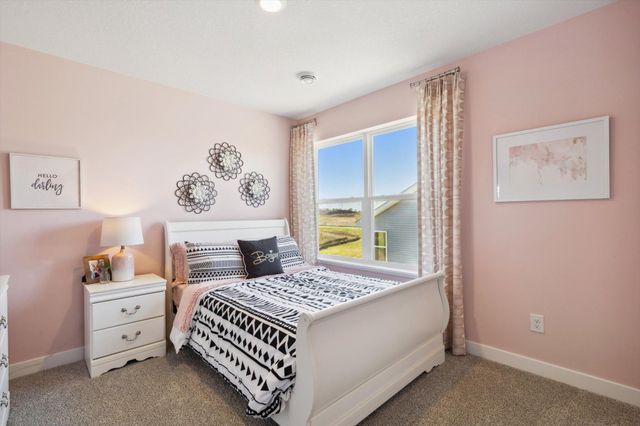 2037 Aquarius Drive, Shakopee, MN 55379