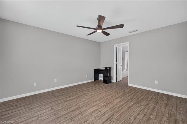 204 28th TER, Cape Coral, FL 33993