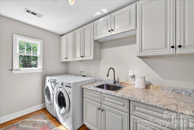 1529 E Worthington Avenue, Charlotte, NC 28203