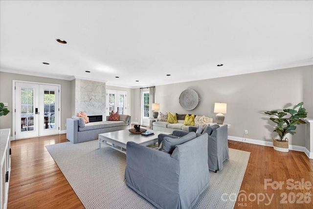 1529 E Worthington Avenue, Charlotte, NC 28203