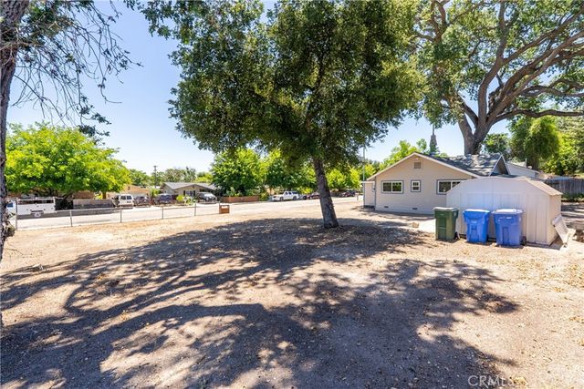 2925 Oak, Paso Robles, CA 93446