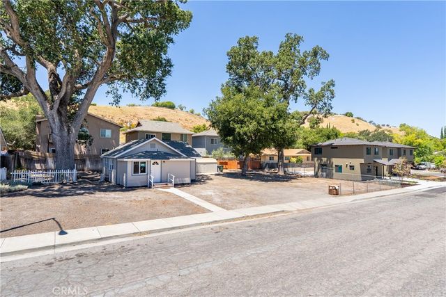 2925 Oak, Paso Robles, CA 93446