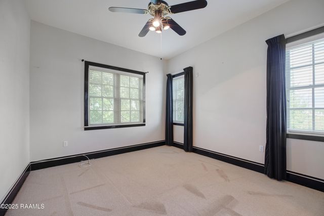 1121 Camellia Boulevard 304, Lafayette, LA 70508