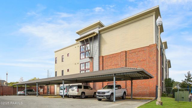 1121 Camellia Boulevard 304, Lafayette, LA 70508