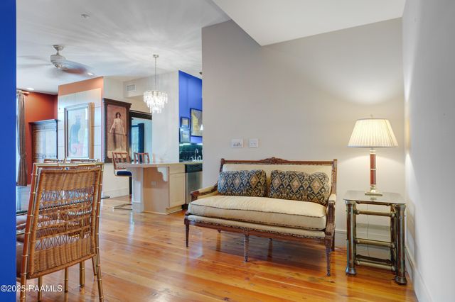 1121 Camellia Boulevard 304, Lafayette, LA 70508