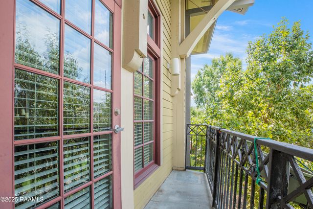 1121 Camellia Boulevard 304, Lafayette, LA 70508