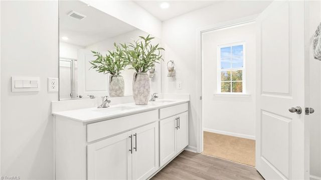 429 Owens Ridge Way, Lexington, NC 27292