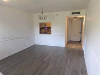 9471 Evergreen Pl 106, Davie, FL 33324