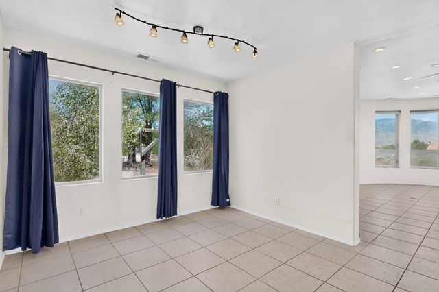 493 Angel Road NE, Corrales, NM 87048