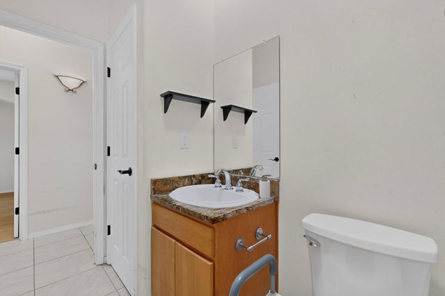 493 Angel Road NE, Corrales, NM 87048