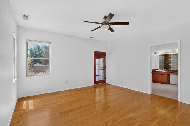 493 Angel Road NE, Corrales, NM 87048