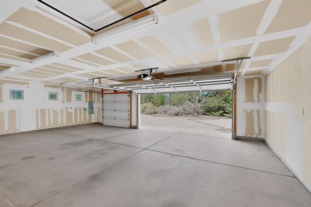493 Angel Road NE, Corrales, NM 87048