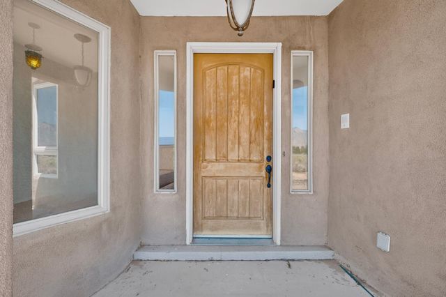493 Angel Road NE, Corrales, NM 87048