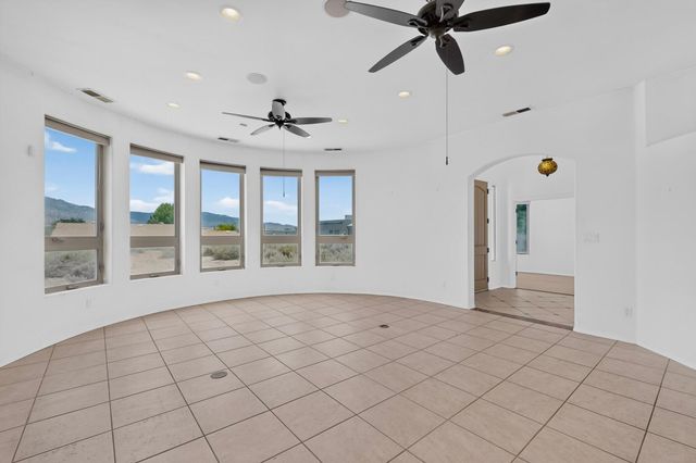 493 Angel Road NE, Corrales, NM 87048