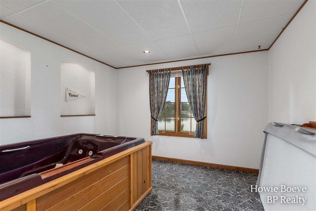 9112 Bluff Lake Street, Zeeland, MI 49464