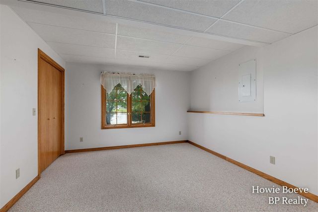 9112 Bluff Lake Street, Zeeland, MI 49464