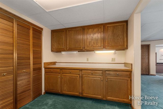 9112 Bluff Lake Street, Zeeland, MI 49464