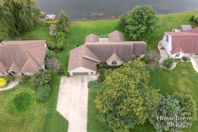 9112 Bluff Lake Street, Zeeland, MI 49464