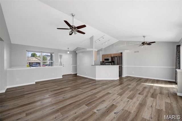 211 Butternut Stage Drive, St Peters, MO 63376