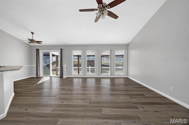211 Butternut Stage Drive, St Peters, MO 63376