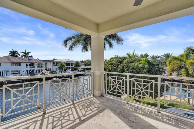 2330 NE 31st Court, Lighthouse Point, FL 33064