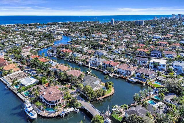 2330 NE 31st Court, Lighthouse Point, FL 33064
