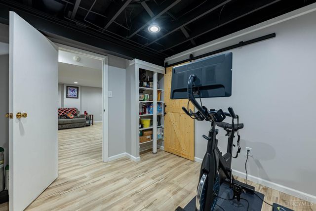 124 Chapel Hill, Fairfield, OH 45014