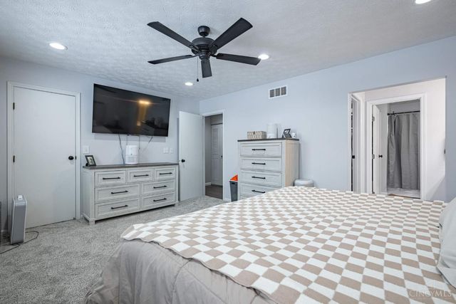 124 Chapel Hill, Fairfield, OH 45014