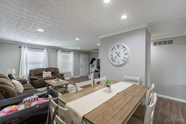 124 Chapel Hill, Fairfield, OH 45014