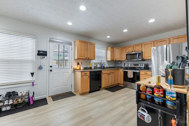 124 Chapel Hill, Fairfield, OH 45014