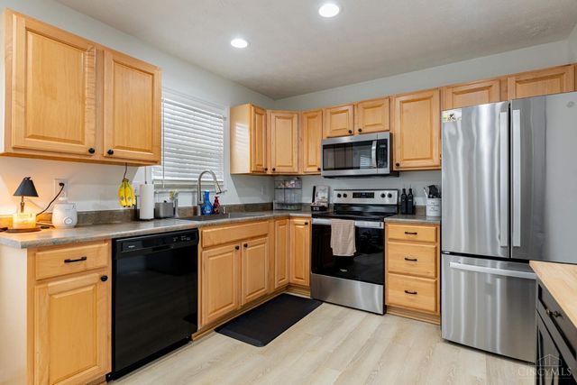 124 Chapel Hill, Fairfield, OH 45014