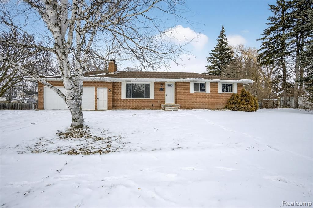 805 Birch Street, Saginaw, MI 48601