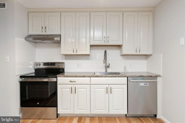10001 KNOTTY PINE CT, Spotsylvania, VA 22553
