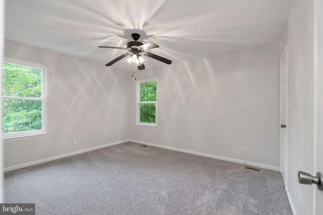 10001 KNOTTY PINE CT, Spotsylvania, VA 22553
