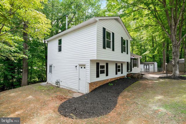 10001 KNOTTY PINE CT, Spotsylvania, VA 22553