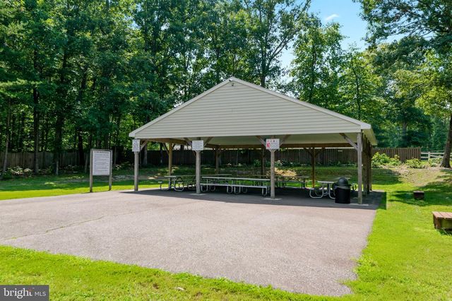 10001 KNOTTY PINE CT, Spotsylvania, VA 22553